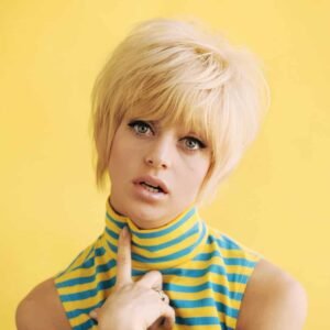Goldie Hawn Short Hair 1