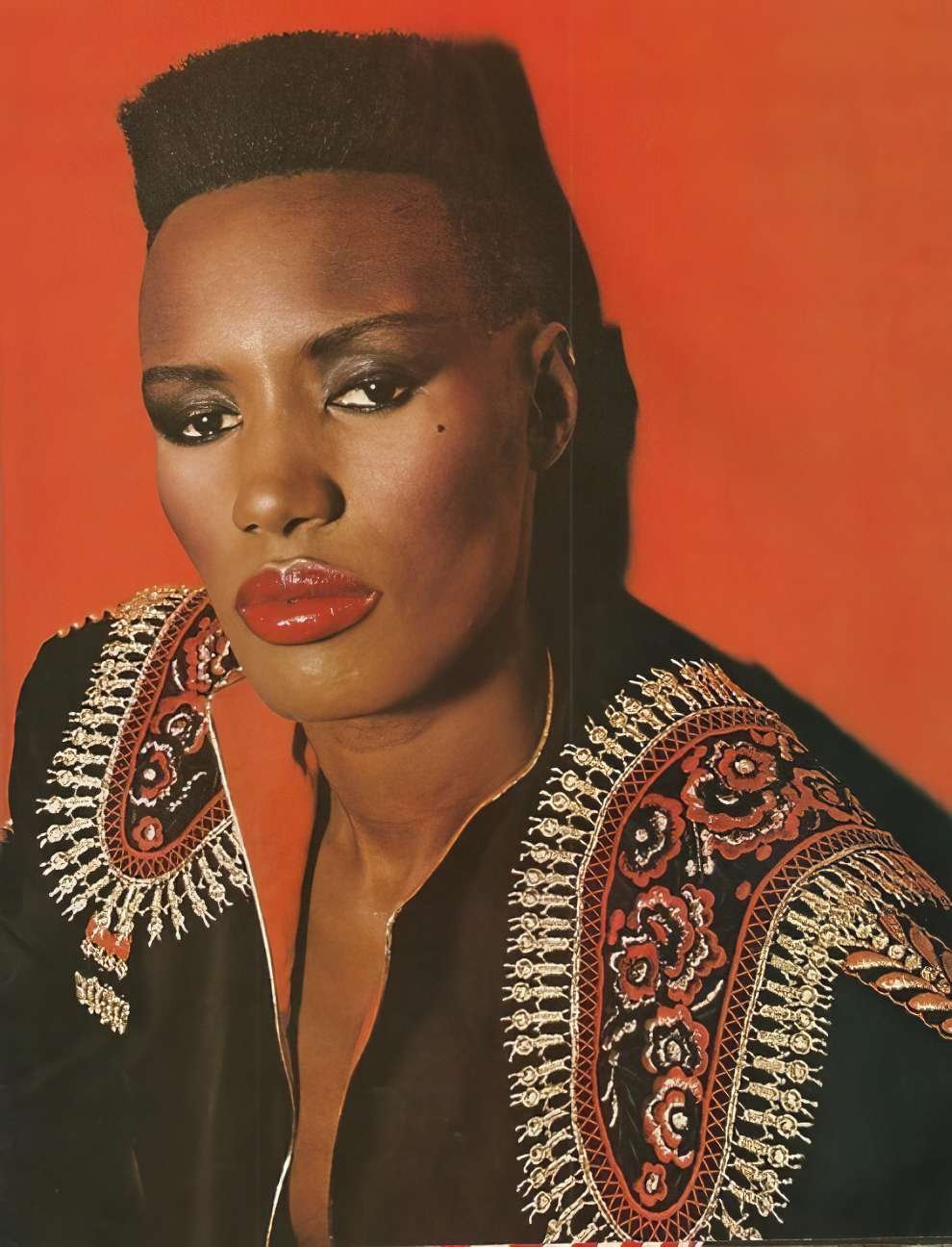 Amazing Portraits of Grace Jones, the Iconic Singer, Actress, and Model ...